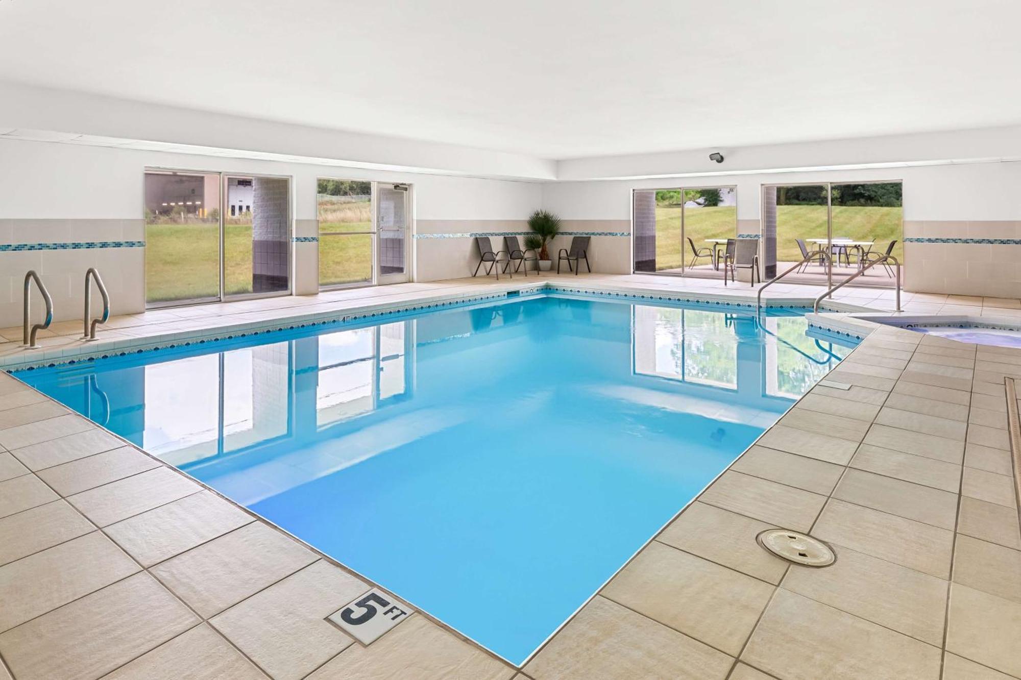Best Western Baraboo Inn Экстерьер фото