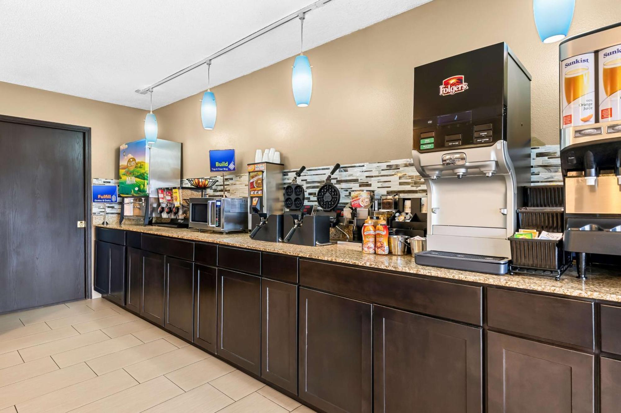 Best Western Baraboo Inn Экстерьер фото