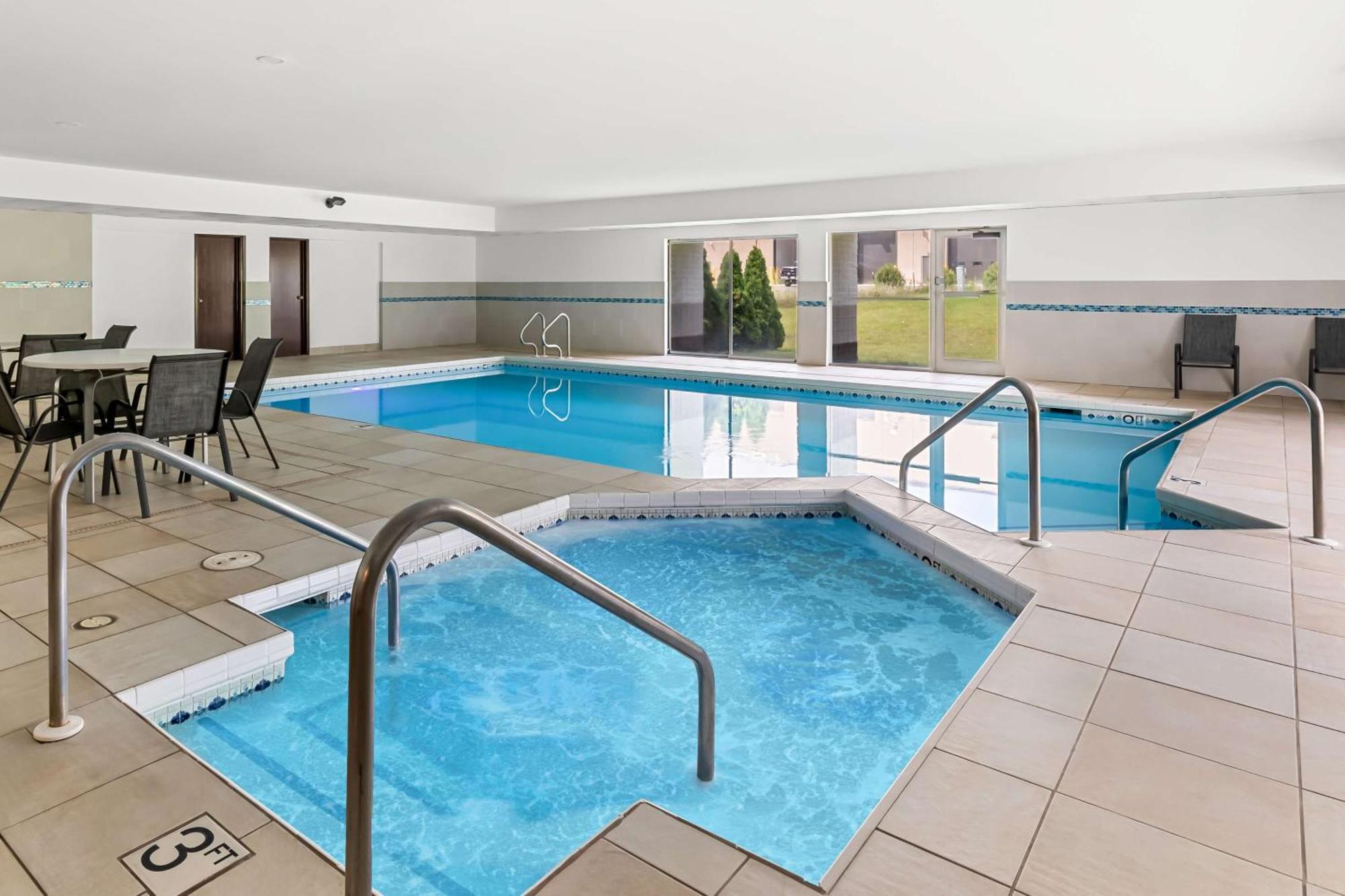 Best Western Baraboo Inn Экстерьер фото