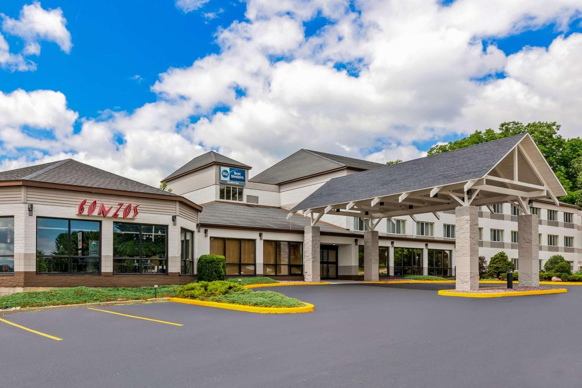 Best Western Baraboo Inn Экстерьер фото
